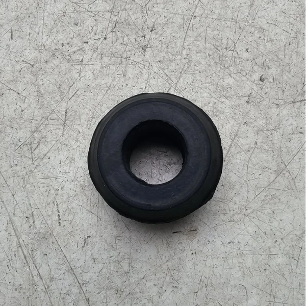 Trong thị trường hiện nay, Cao su giảm sóc sau ô tô huyn đai 3,5 tấn đang trở thành lựa chọn phổ biến cho các chủ xe tải muốn nâng cao mức độ thoải mái mà không đầu tư quá lớn. (Ảnh 4) Trong thị trường hiện nay, Cao su giảm sóc sau ô tô huyn đai 3,5 tấn đang trở thành lựa chọn phổ biến cho các chủ xe tải muốn nâng cao mức độ thoải mái mà không đầu tư quá lớn. (Ảnh 4)
