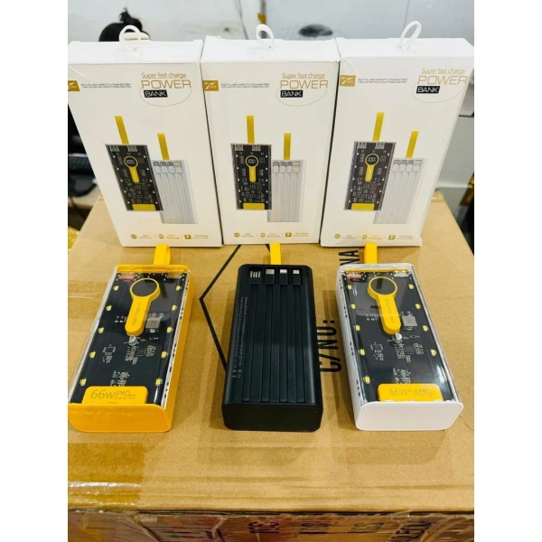 Để quyết định có nên đầu tư vào một chiếc power bank 30 000 mAh trong suốt hay không, chúng ta cần đánh giá dựa trên ba tiêu chí chính: dung lượng, công nghệ sạc nhanh, và thiết kế bảo vệ đầu cắm. (Ảnh 5)