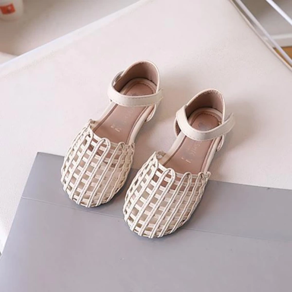 Khí hậu mùa hè ở Việt Nam thường rất nóng và ẩm. (Ảnh 5) Khí hậu mùa hè ở Việt Nam thường rất nóng và ẩm. (Ảnh 5)