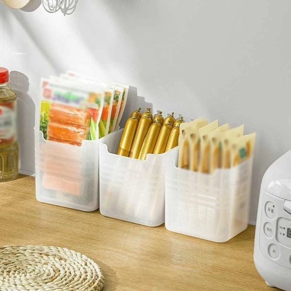 Sản phẩm này bao gồm các hộp nhựa PP màu trắng đục, kích thước 11.8x9.8x12.5 cm, trọng lượng chỉ 100g mỗi chiếc. (Ảnh 4) Sản phẩm này bao gồm các hộp nhựa PP màu trắng đục, kích thước 11.8x9.8x12.5 cm, trọng lượng chỉ 100g mỗi chiếc. (Ảnh 4)
