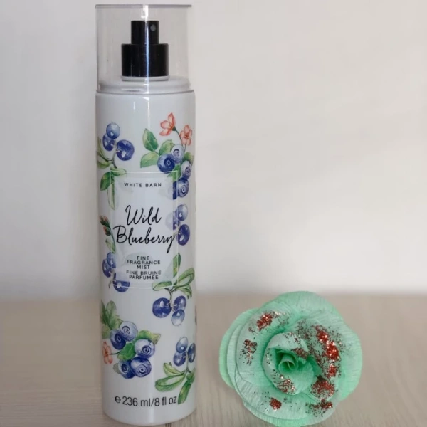 Xịt thơm toàn thân (body mist) được thiết kế với công thức cân bằng giữa tinh dầu và các thành phần dưỡng ẩm. (Ảnh 2) Xịt thơm toàn thân (body mist) được thiết kế với công thức cân bằng giữa tinh dầu và các thành phần dưỡng ẩm. (Ảnh 2)