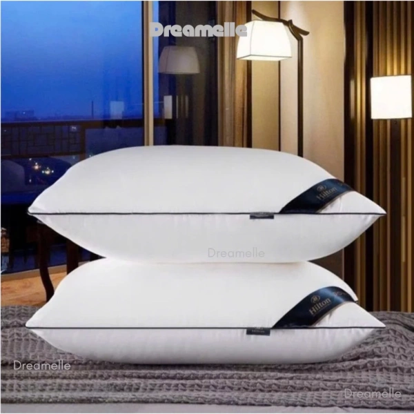 Sau một năm sử dụng, ruột gối bông gòn kháng khuẩn 45x65cm thường mất độ mềm dù khóa kéo vẫn hoạt động mượt mà - Ảnh 1