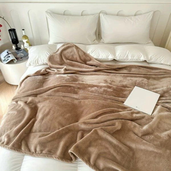 Thực hành những hướng dẫn trên sẽ giúp chăn duy trì độ bền lâu dài và luôn sẵn sàng khi nhu cầu ấm áp xuất hiện. (Ảnh 4)