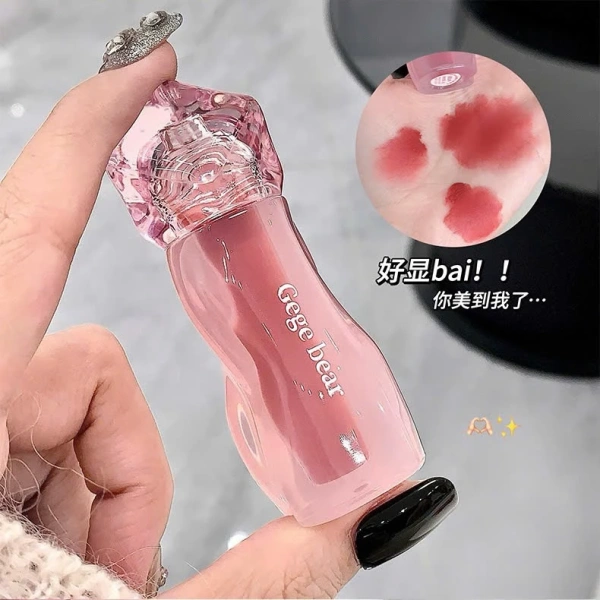 Trong số những thương hiệu đáp ứng các tiêu chí trên, Son kem lì GEGEBEAR xoắn vỏ hồng là một lựa chọn đáng cân nhắc. (Ảnh 5)