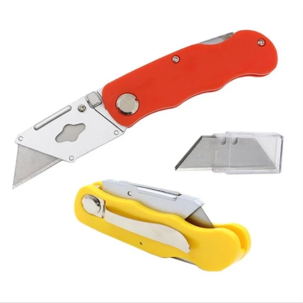 Sự bất ngờ khi một dao giấy gấp gọn giúp bé cắt giấy dễ dàng mà không lo lưỡi bị tờn - Ảnh 1
