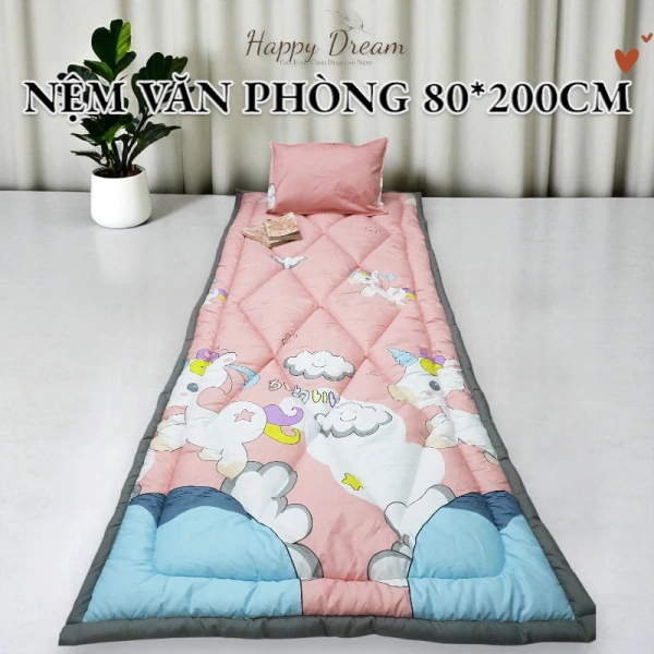 Khái niệm “nệm gập gọn” xuất hiện như một giải pháp “đa năng” cho nhân viên văn phòng, sinh viên và người đi công tác ngắn ngày. (Ảnh 2)