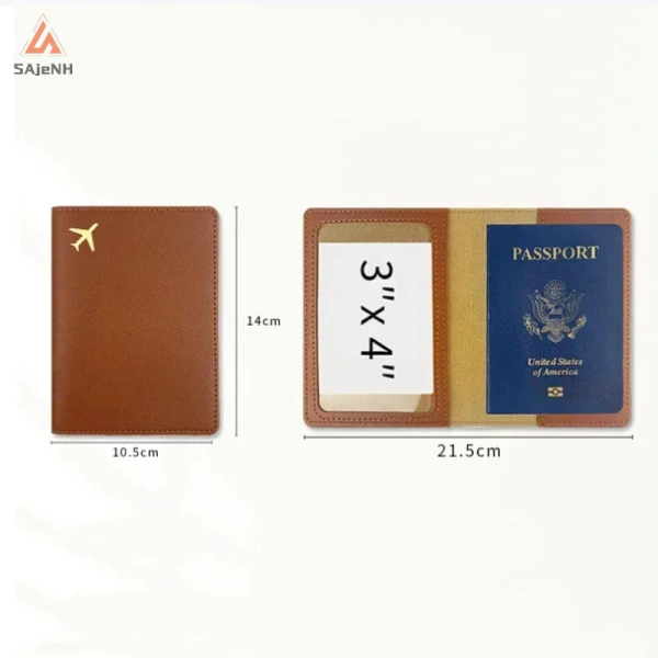 Ví mini thường không có ngăn riêng cho hồ chiếu, vì vậy người dùng thường phải mở toàn bộ để lấy ra. (Ảnh 5)
