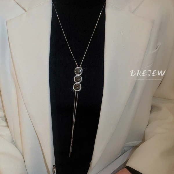DREJEW cam kết sử dụng hợp kim chất lượng cao, nạm kim cương nhân tạo, đồng thời đóng gói riêng để bảo vệ. (Ảnh 5)