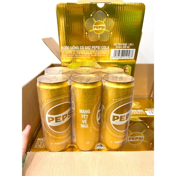 Dù hương vị không thay đổi, môi trường tiệc tân niên lại có thể tạo ra cảm giác “thêm phần đặc sắc”. (Ảnh 4) Dù hương vị không thay đổi, môi trường tiệc tân niên lại có thể tạo ra cảm giác “thêm phần đặc sắc”. (Ảnh 4)