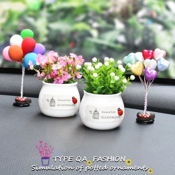 Sử dụng chậu cây mini trên taplo có gây cản trở tầm nhìn khi lái xe không - Ảnh 1 Sử dụng chậu cây mini trên taplo có gây cản trở tầm nhìn khi lái xe không - Ảnh 1