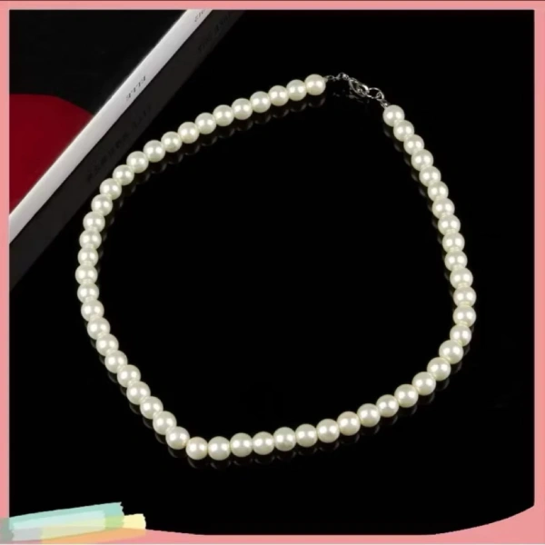 Sự hài hòa giữa độ lấp lánh của phụ kiện và sự thoải mái khi bé gái diện áo dài - Ảnh 5 Sự hài hòa giữa độ lấp lánh của phụ kiện và sự thoải mái khi bé gái diện áo dài - Ảnh 5