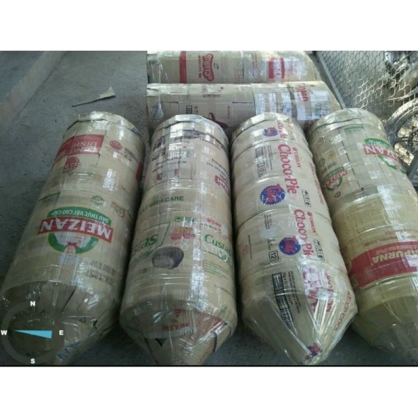 Nhìn chung, nón lá dày, được làm từ lá mây có lớp phủ bảo vệ (sơn hoặc chất keo) sẽ bền hơn so với những chiếc nón nhẹ, mỏng mạ bằng sợi lá khác. (Ảnh 2) Nhìn chung, nón lá dày, được làm từ lá mây có lớp phủ bảo vệ (sơn hoặc chất keo) sẽ bền hơn so với những chiếc nón nhẹ, mỏng mạ bằng sợi lá khác. (Ảnh 2)
