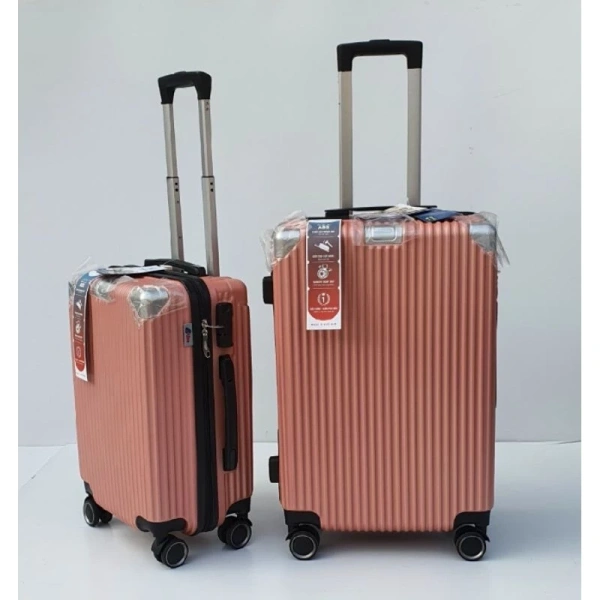 Sự khác biệt giữa mong đợi về một chiếc valy nhựa size 20 siêu nhẹ và thực tế sau một chuyến công tác dài - Ảnh 5