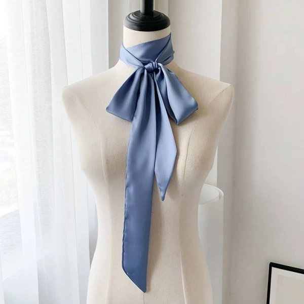 Những người yêu thích thời trang vintage hay phong cách “schoolgirl” có thể dùng dây 2 m để tạo “dây ruy băng” quanh đầu, như những năm 90. (Ảnh 4) Những người yêu thích thời trang vintage hay phong cách “schoolgirl” có thể dùng dây 2 m để tạo “dây ruy băng” quanh đầu, như những năm 90. (Ảnh 4)