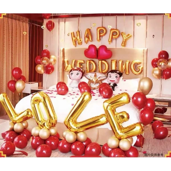 Một tiệc cưới không thể dựa duy nhất vào bong bóng để giữ “cảm hứng lãng mạn” suốt đêm. (Ảnh 4)