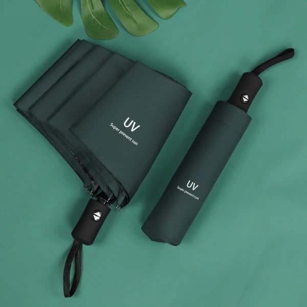 Trong mô tả sản phẩm, vải dù được ghi là “vải chống UV phủ bạc, dày dặn, bền bì”. (Ảnh 2)