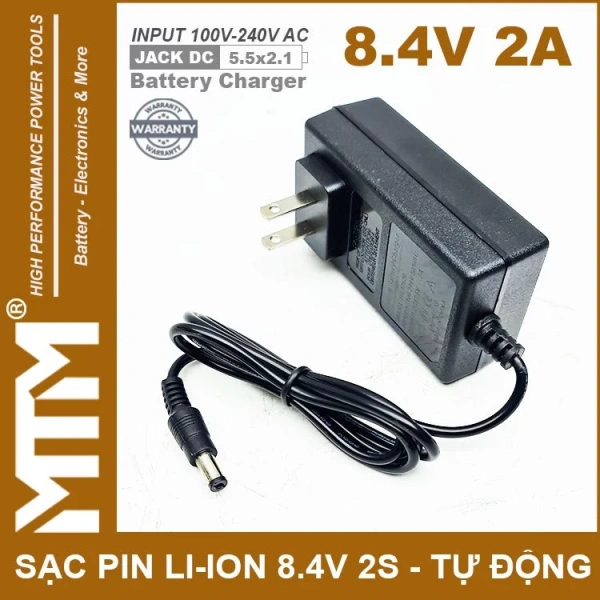 Sự thật không ngờ về đèn LED trên sạc pin tự động khiến người dùng thường bỏ qua dấu hiệu đầy pin - Ảnh 1