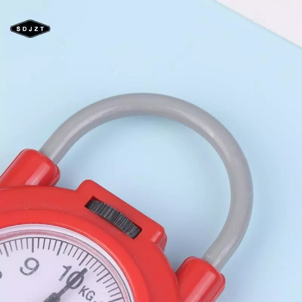 Sự tiện lợi khi cân hành lý di động ngay trong phòng ngủ giúp tránh phí vượt trọng lượng khi lên máy bay - Ảnh 1 Sự tiện lợi khi cân hành lý di động ngay trong phòng ngủ giúp tránh phí vượt trọng lượng khi lên máy bay - Ảnh 1