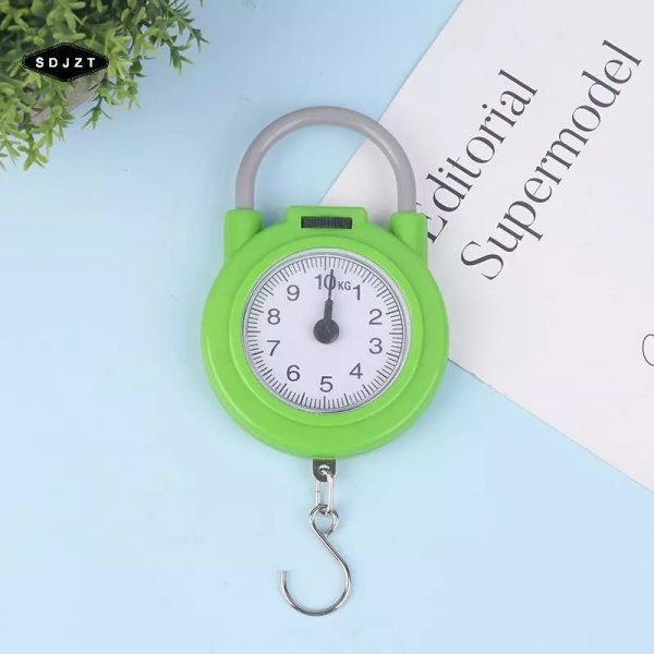 Một chiếc cân hành lý di động cần đáp ứng các tiêu chí: độ chính xác, tính di động, dễ sử dụng và giá thành hợp lý. (Ảnh 3) Một chiếc cân hành lý di động cần đáp ứng các tiêu chí: độ chính xác, tính di động, dễ sử dụng và giá thành hợp lý. (Ảnh 3)