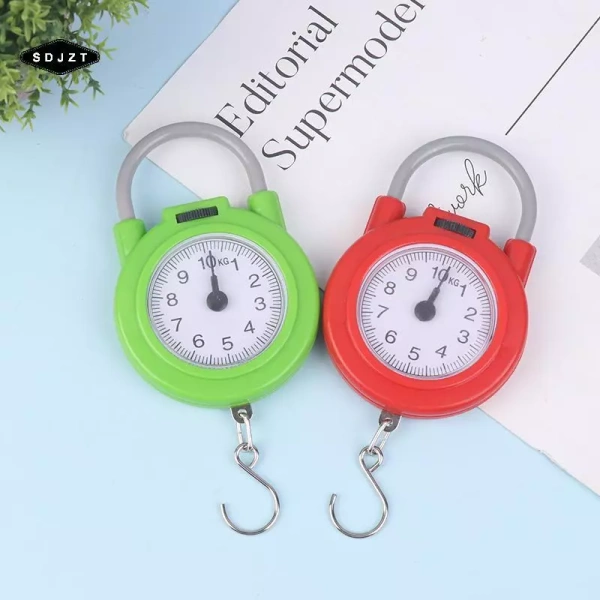 Ngay cả khi đã có cân hành lý, việc sắp xếp đồ trong vali vẫn cần một chiến lược thông minh. (Ảnh 4) Ngay cả khi đã có cân hành lý, việc sắp xếp đồ trong vali vẫn cần một chiến lược thông minh. (Ảnh 4)
