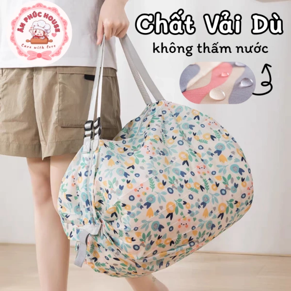 Việc tiếp xúc với nước, mưa bất chợt hoặc độ ẩm cao tại các khu vực núi non có thể làm hỏng quần áo, điện tử hay thực phẩm nhanh chóng. (Ảnh 3)