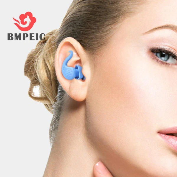 Trong số nhiều thương hiệu có trên thị trường, Bmpeic Silicone Ngủ Chặn Âm Thanh Nút Tai là mẫu được thiết kế để đáp ứng nhu cầu đa dạng: từ giảm tiếng ồn trong khi ngủ, tới bảo vệ tai khi bơi lội. (Ảnh 4) Trong số nhiều thương hiệu có trên thị trường, Bmpeic Silicone Ngủ Chặn Âm Thanh Nút Tai là mẫu được thiết kế để đáp ứng nhu cầu đa dạng: từ giảm tiếng ồn trong khi ngủ, tới bảo vệ tai khi bơi lội. (Ảnh 4)