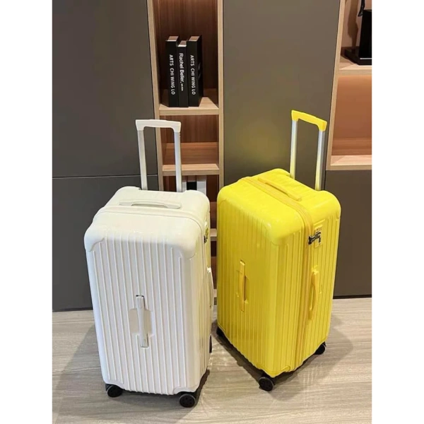 Đối với những người thực sự cần không gian chứa lớn, vali siêu to khổng lồ size 40 nhựa PP là một lựa chọn đáng cân nhắc. (Ảnh 5)