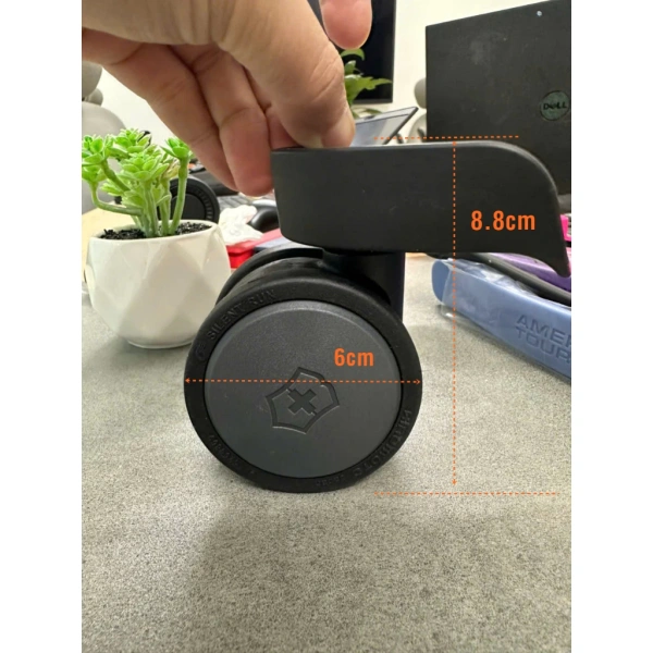 Thay bánh xe vali tại nhà: vì sao một ốc vít lỏng có thể làm toàn bộ hành trình trở nên bất an - Ảnh 1