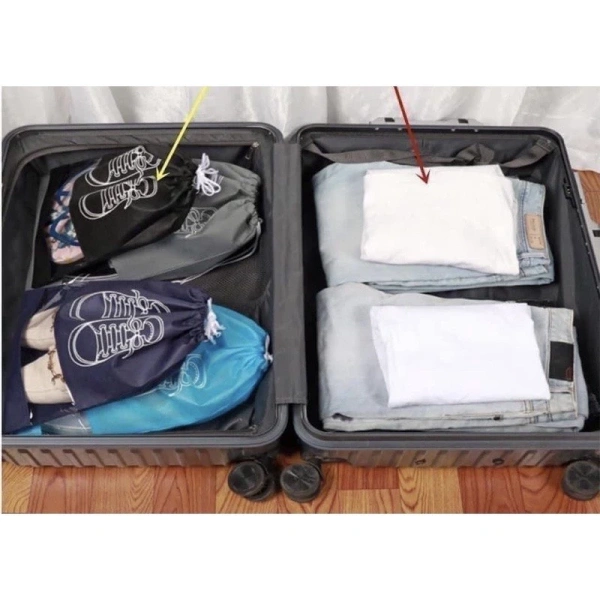 Đối với người dùng trung bình, kích thước 35 x 27 cm của Shoes Care M6 là đủ để chứa hầu hết các mẫu giày size chuẩn. (Ảnh 5) Đối với người dùng trung bình, kích thước 35 x 27 cm của Shoes Care M6 là đủ để chứa hầu hết các mẫu giày size chuẩn. (Ảnh 5)