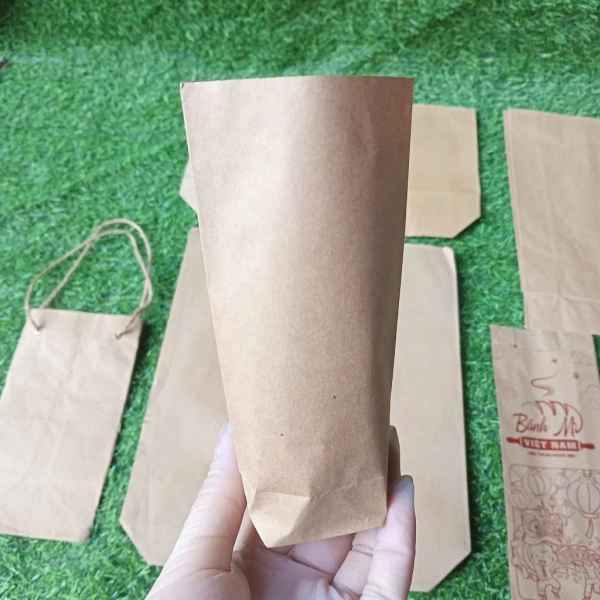 Thực tế cho thấy túi giấy dùng một lần không giữ ẩm cho bánh mì, khiến bữa sáng mất vị - Ảnh 1 Thực tế cho thấy túi giấy dùng một lần không giữ ẩm cho bánh mì, khiến bữa sáng mất vị - Ảnh 1