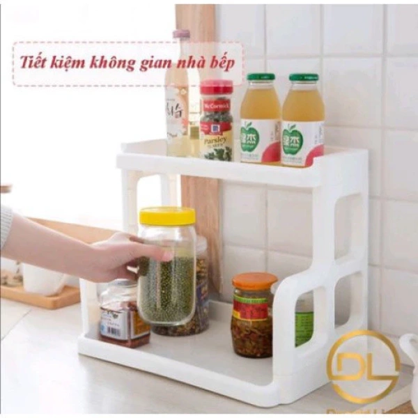 Điều khiến tôi bất ngờ nhất sau một tháng là độ khó khăn trong việc làm sạch góc kệ, đặc biệt là nơi các lọ gia vị đứng sát nhau. (Ảnh 3)
