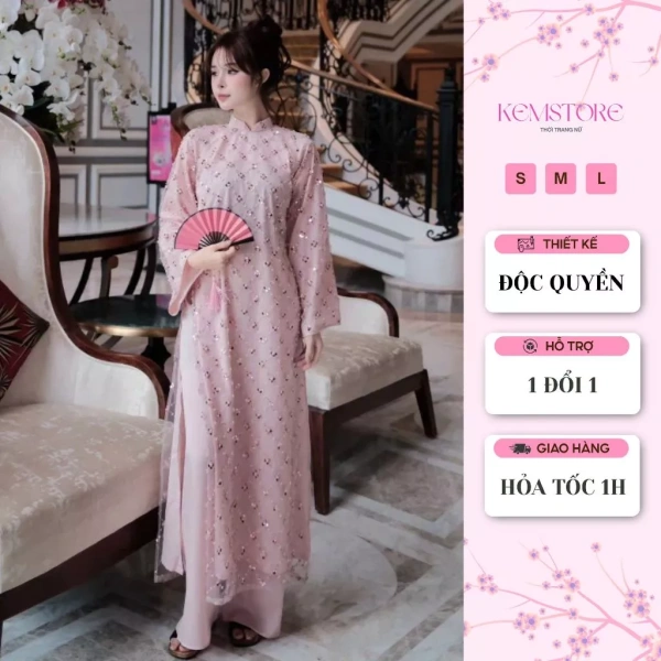 Áo dài đính đá lấp lánh khiến nhiều người tự hỏi cách bảo quản sao cho không bị mất sáng trong dịp Tết 2026