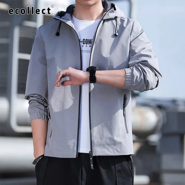 Áo khoác gió nam có mũ kiểu full zip thường làm tay lái xe máy bèn chệch khi cầm vôlú.