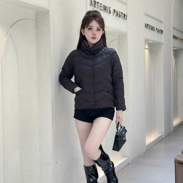 Áo khoác siêu nhẹ dày ấm thời trang thực sự giữ ấm mà không gây cảm giác chật bám như mong đợi