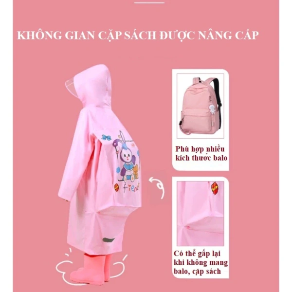 Áo mưa có tấm chắn và dây rộng giúp bé chạy chơi dưới mưa mà balo vẫn giữ nguyên vị trí – trải nghiệm thực tế