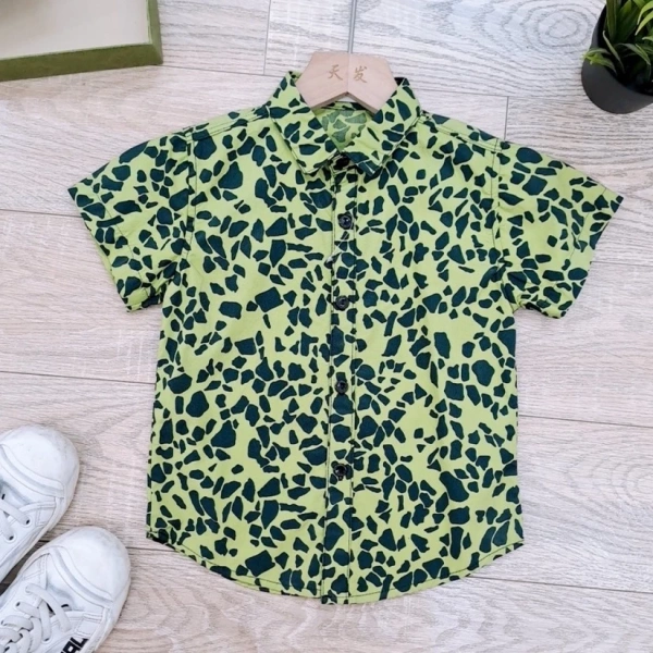 Áo sơ mi bé trai sang chảnh size 10‑25kg: Khi chất kate mềm mát đẹp nhưng lại khiến trẻ nóng trong bữa tiệc Tết