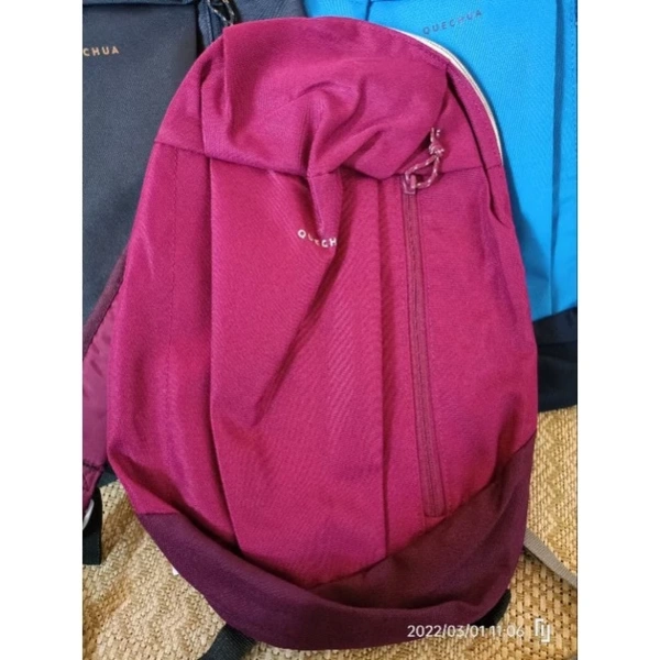 Balo du lịch 10 l hứa hẹn gọn nhẹ, nhưng thực tế lại bật mí những bất ngờ khiến hành trình khó khăn hơn