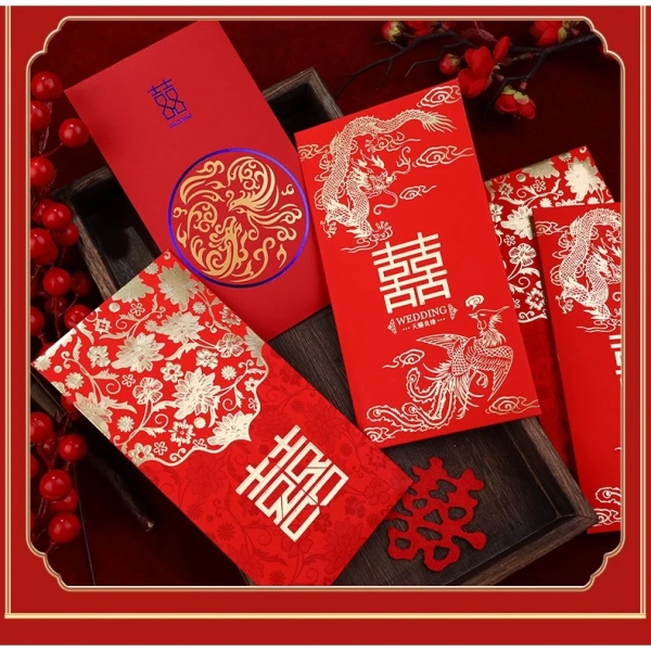 Bao lì xì in họa tiết quá dày khiến tiền dễ kẹt, khách mới nhận ra sau lễ