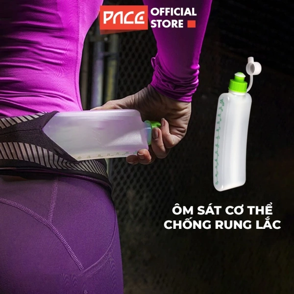Bình nước cong chạy bộ ôm sát cơ thể không chỉ giảm rung, mà còn khiến người chạy phải xem lại cách cầm tay