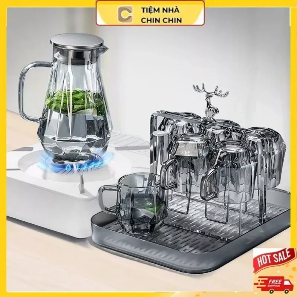 Bình nước thủy tinh sang trọng khiến người dùng thường bỏ qua việc kiểm tra độ chắc của quai cầm.