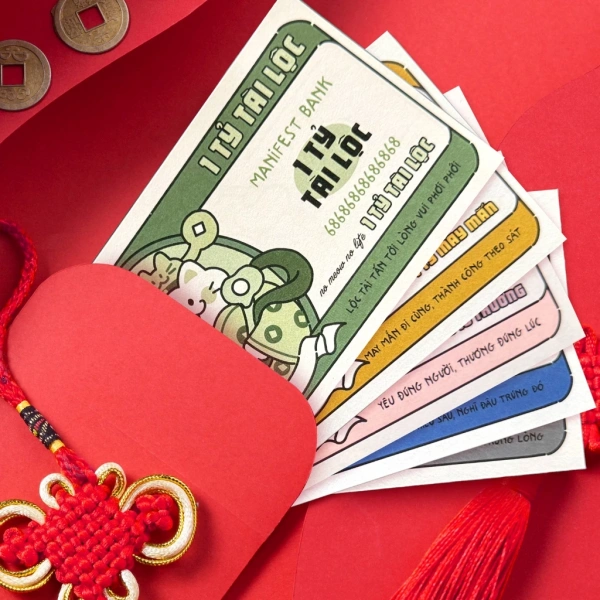 Bộ lì xì đầu năm: chiếc ốp điện thoại kèm theo lại là yếu tố quyết định cảm giác may mắn