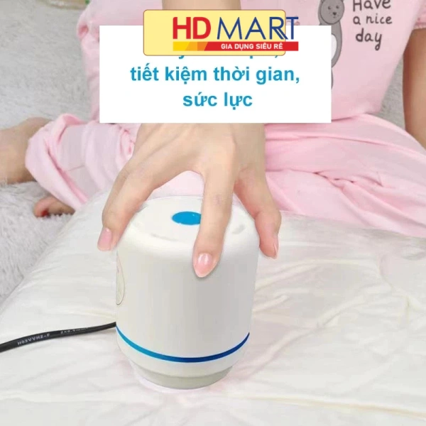Bơm điện hút chân không cỡ gọn thay đổi cách gập đồ, tiết kiệm không gian đáng ngạc nhiên trong hành lý