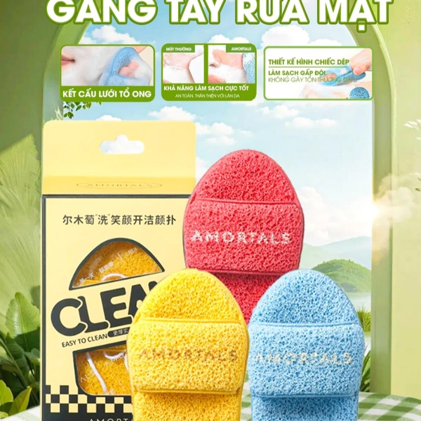 Bông mút rửa mặt dạng găng tay hở ngón: Khi cảm giác sạch sâu không như dự đoán ban đầu.