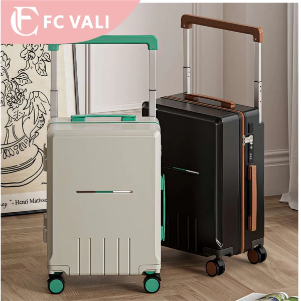 Cảm giác an tâm bất ngờ khi vali cầm rộng size 24 giữ chặt hành lý ngay cả khi va chạm vào bậc thềm