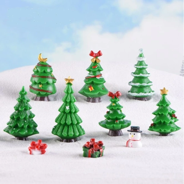 Cây thông Noel mini: Khi vẻ đẹp nhỏ gọn lại trở thành rắc rối cho móc chìa khóa