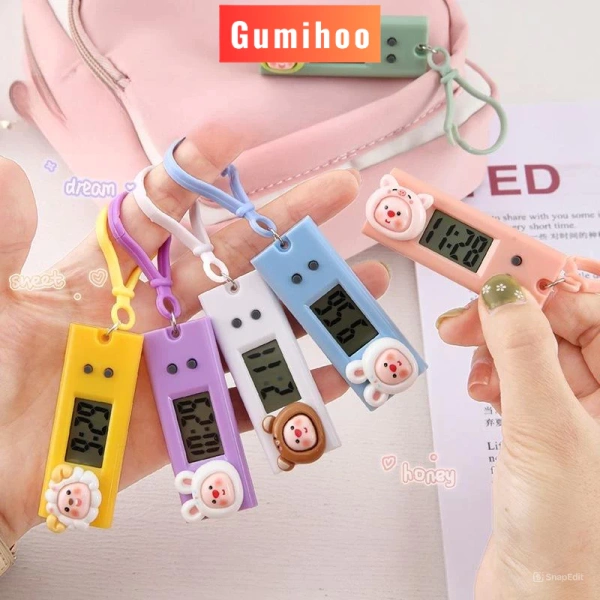 Chiếc đồng hồ điện tử mini mà phụ huynh nghĩ là quà dễ thương lại gây tranh cãi về độ bền trong học kỳ