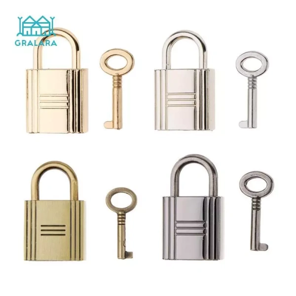 Chiếc khóa vali gọn nhẹ thường ẩn chứa câu chuyện về an toàn hành lý mà ít người nhận ra
