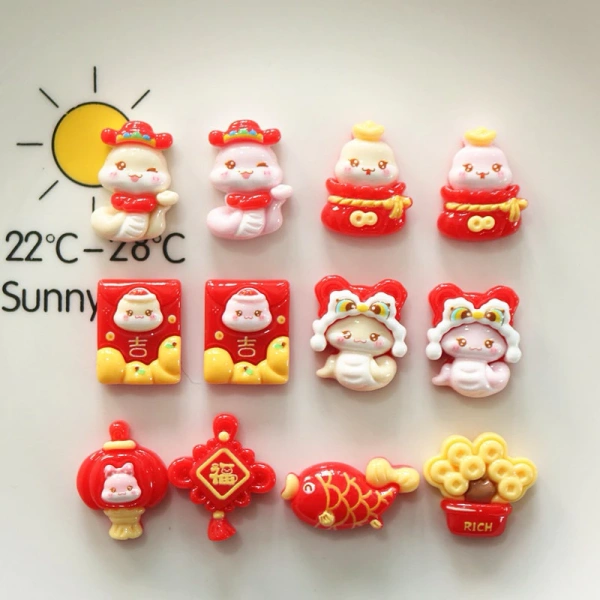 Chiếc sticker Tết dán lên dép làm bừng sáng không khí lễ hội, nhưng một vị trí sai lệch có thể làm mất đi sự gọn gàng.