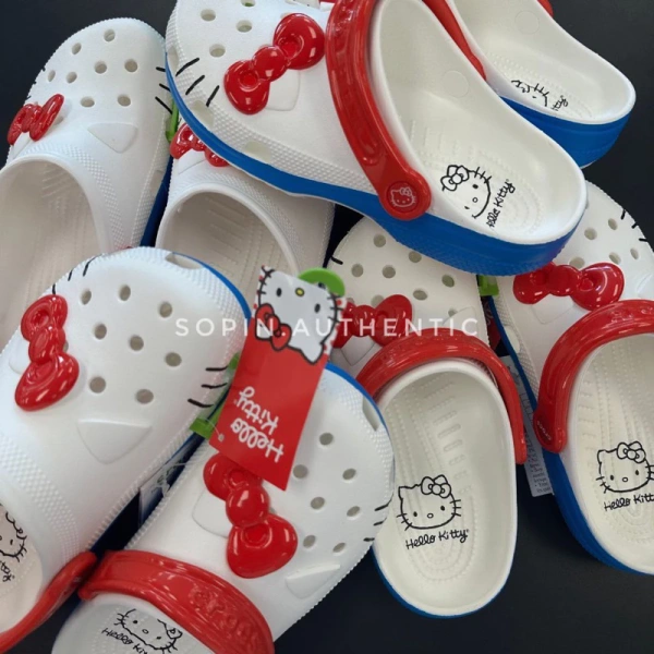 Crocs Hello Kitty có Jibbitz cho mẹ và bé mang lại tiện ích thực sự, không chỉ là trào lưu thời thượng