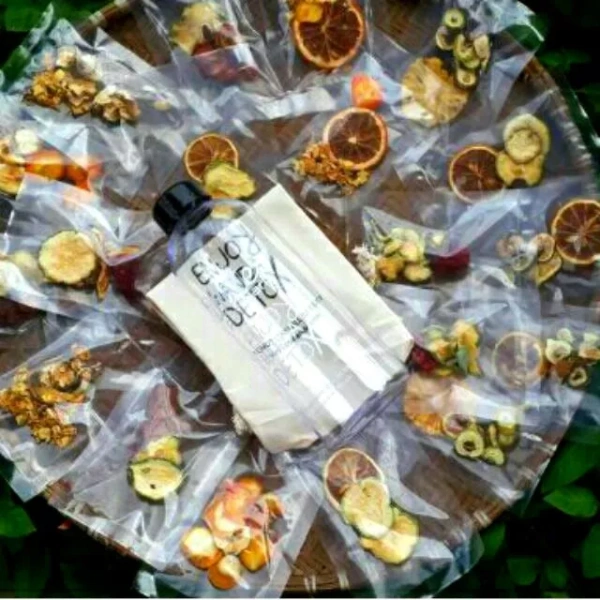 Da mịn hơn nhưng cân nặng không giảm nhanh như mong đợi sau ba tháng uống trà detox hoa quả sấy khô